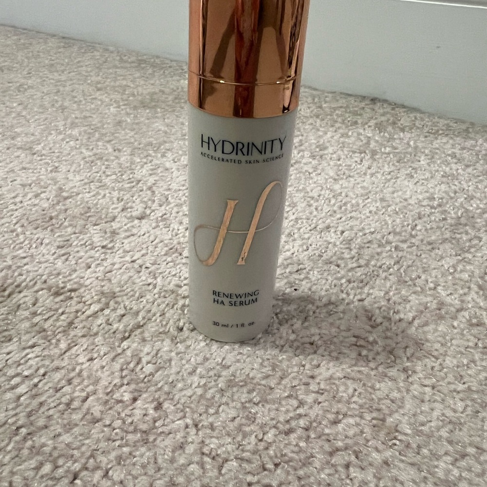 Hydrinity Renewing HA Serum